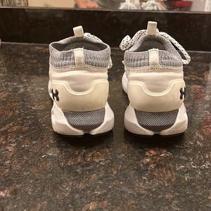 Under Armour Hover